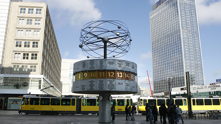 Γυρνάμε τους «δείκτες» μία ώρα πίσω την Κυριακή 30 Οκτωβρίου